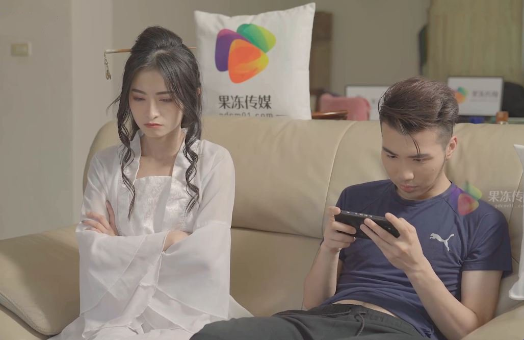 Chị Hằng chán chú cuội đi tìm trai địt